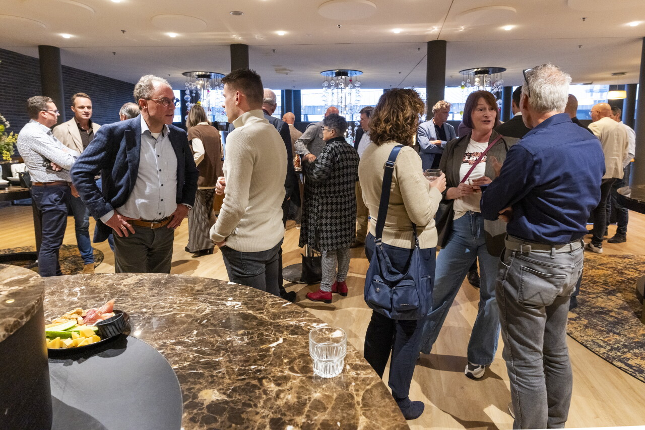 20251015vbomichvos04