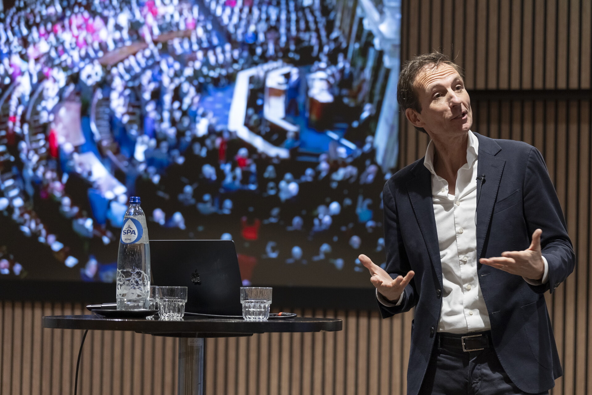 20251015vbomichvos07